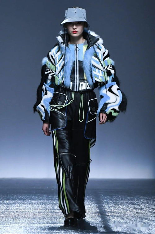 聚焦 滴水穿石,初心如磐 江西服装学院2021中国国际大学生时装周演绎 卅之舞