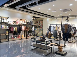 小猪班纳童装与中诚品牌化妆品 折扣尾货批发与销售解析